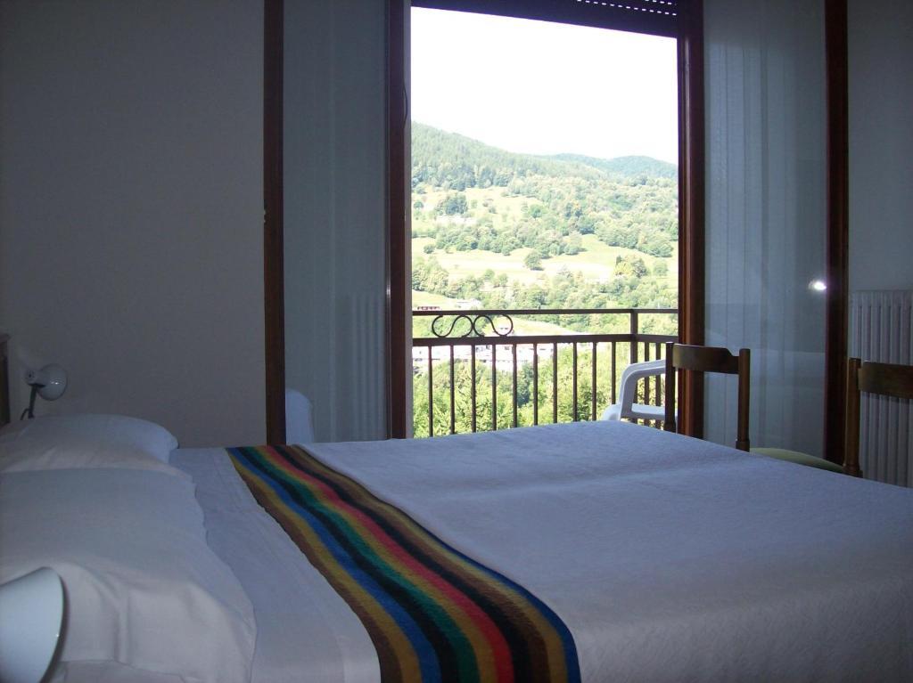 Hotel Valle Intelvi Сан-Феделе-Интельви Номер фото