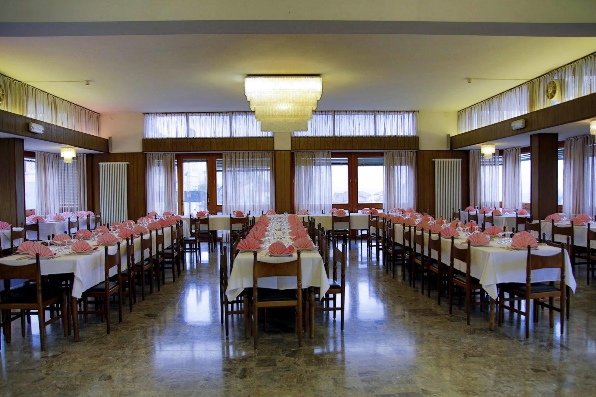 Hotel Valle Intelvi Сан-Феделе-Интельви Экстерьер фото