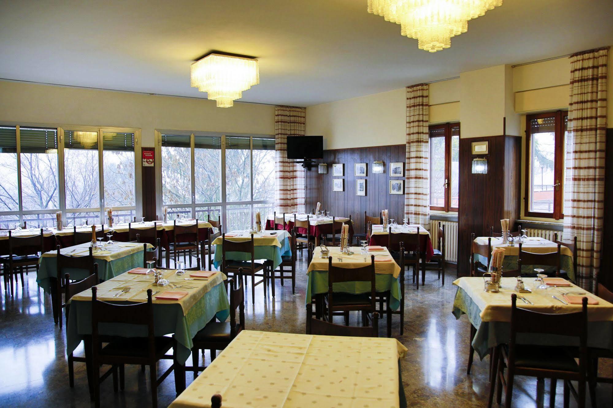 Hotel Valle Intelvi Сан-Феделе-Интельви Экстерьер фото