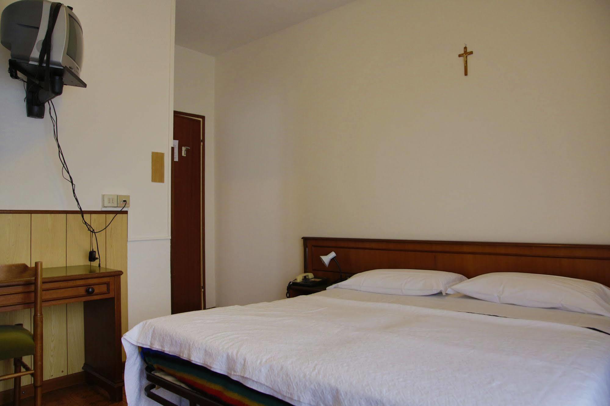 Hotel Valle Intelvi Сан-Феделе-Интельви Экстерьер фото