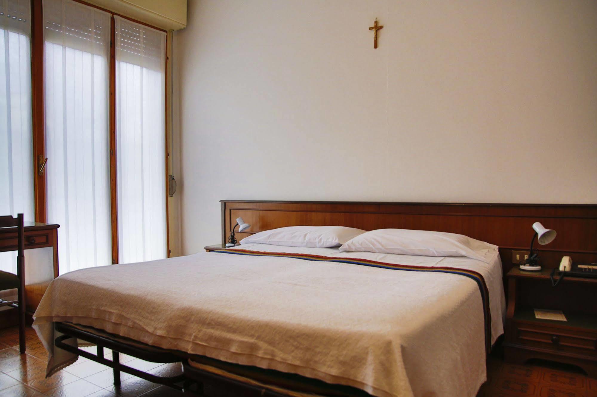Hotel Valle Intelvi Сан-Феделе-Интельви Экстерьер фото
