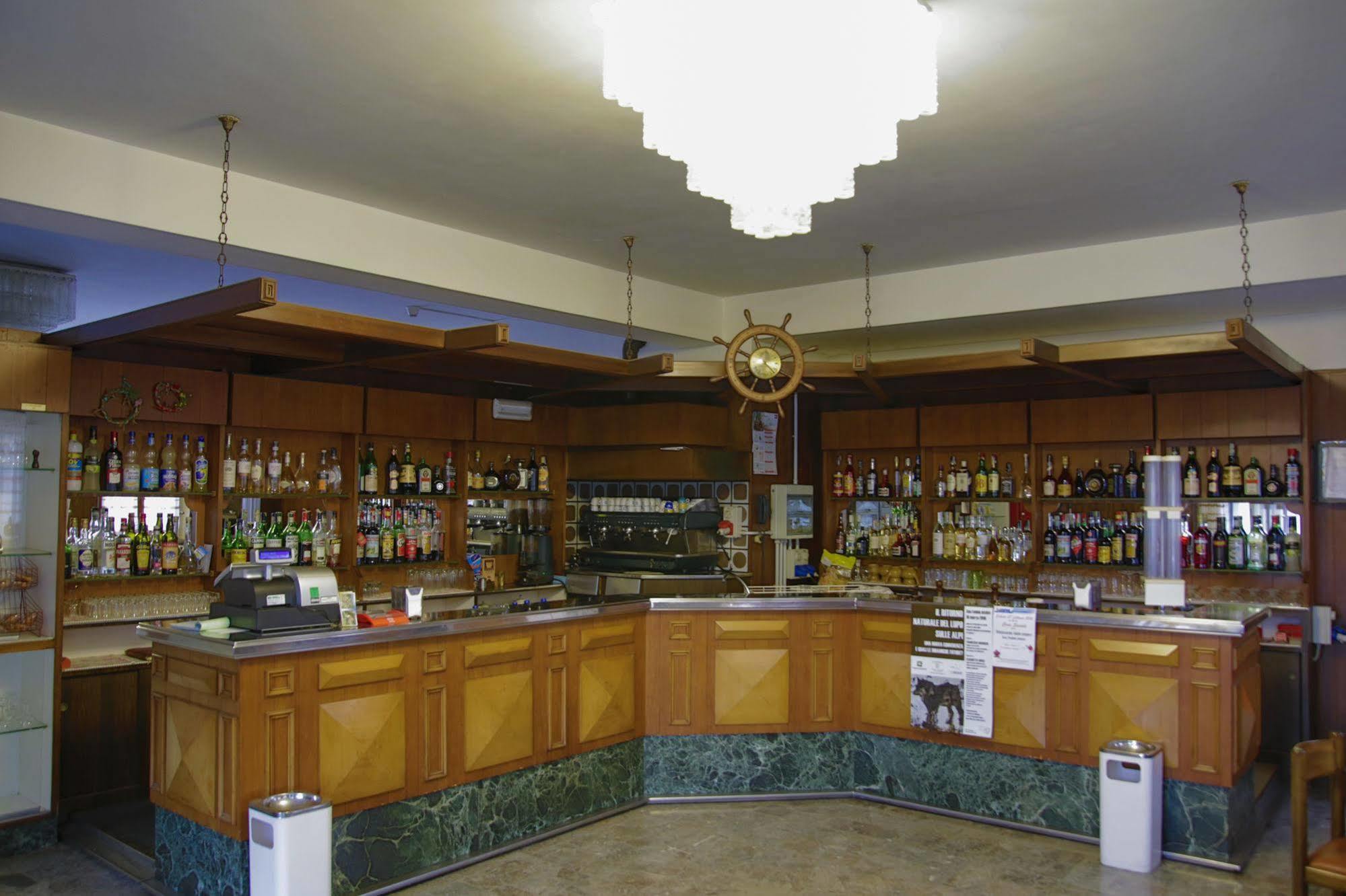 Hotel Valle Intelvi Сан-Феделе-Интельви Экстерьер фото