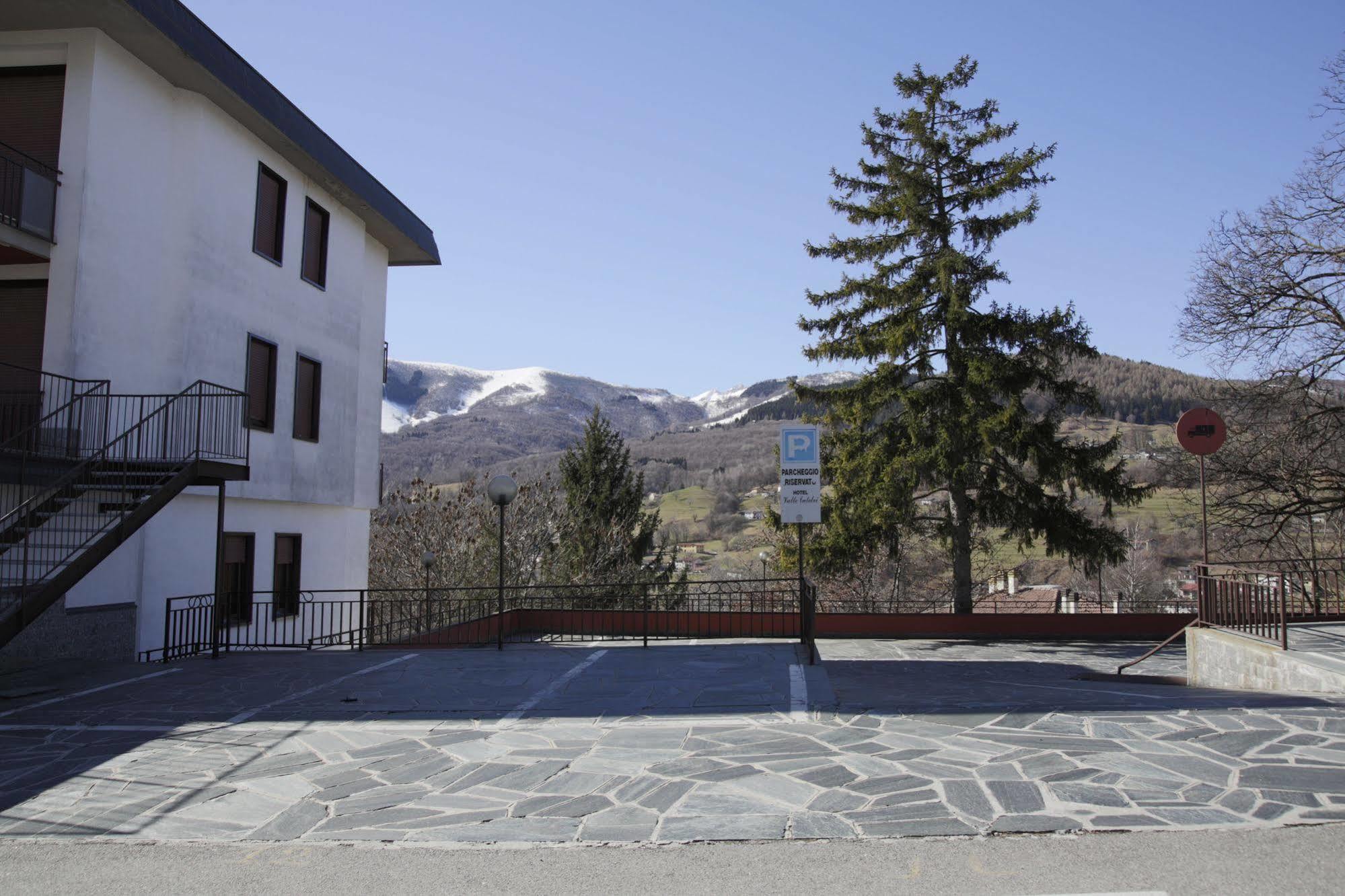 Hotel Valle Intelvi Сан-Феделе-Интельви Экстерьер фото